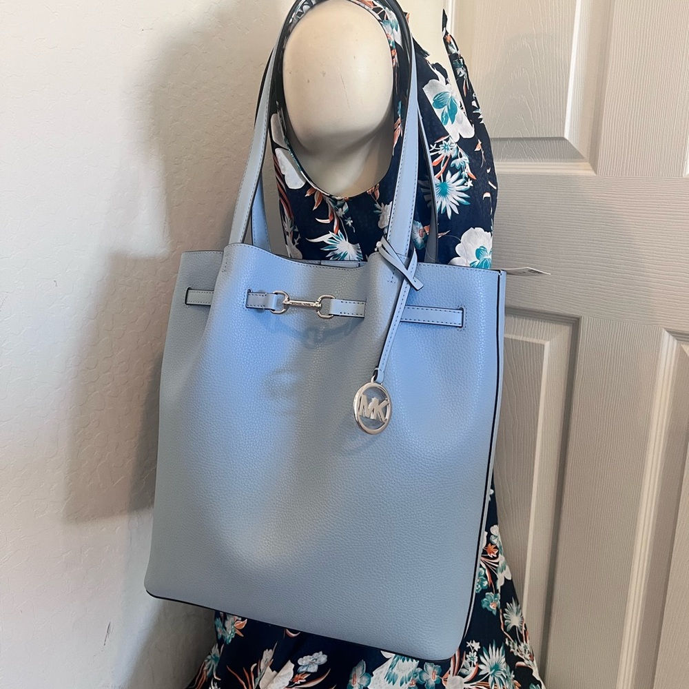 Michael Kors Carson Women Large Blue Leather Shoulder Tote Bag/Handbag Purse